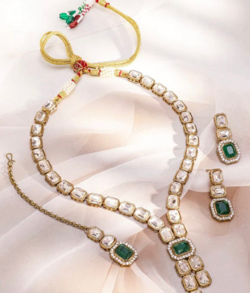 Emerald Elegance Kundan Necklace Set
