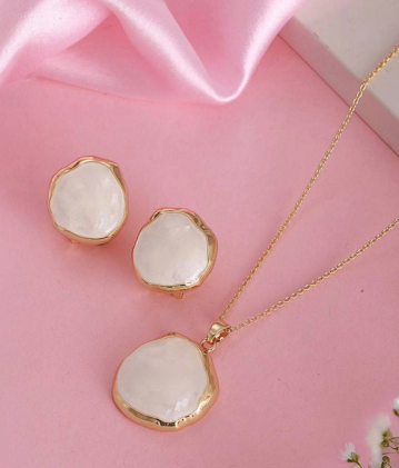 Organic White Stone & Gold Set